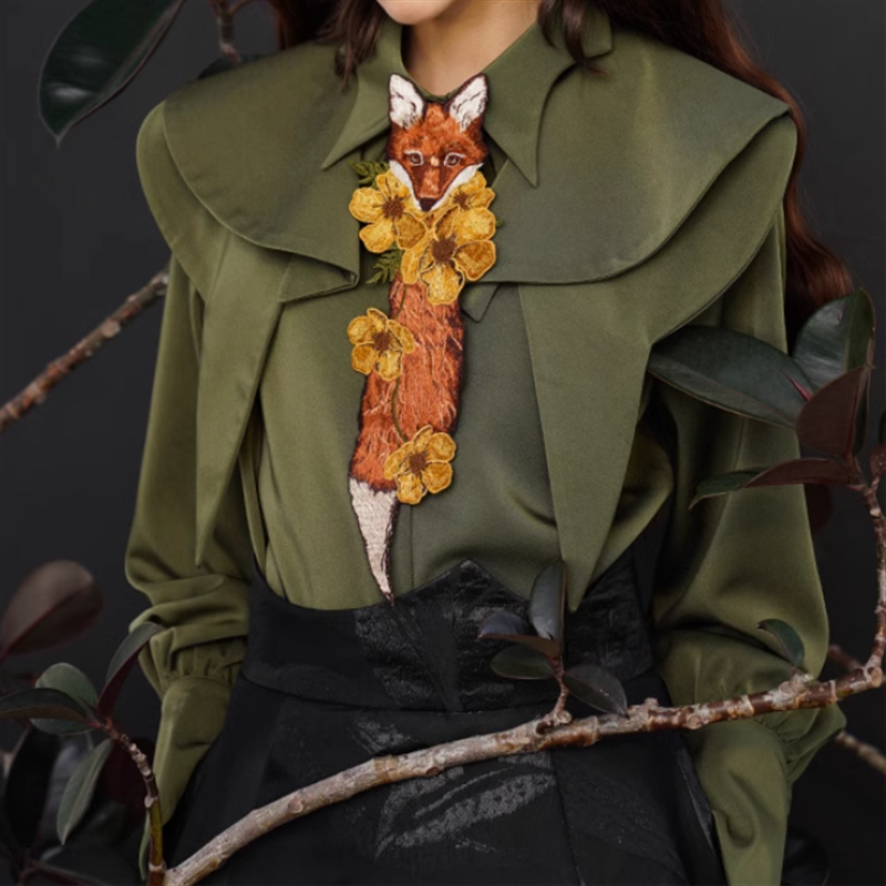 アンティーク花狐 刺繍タイ