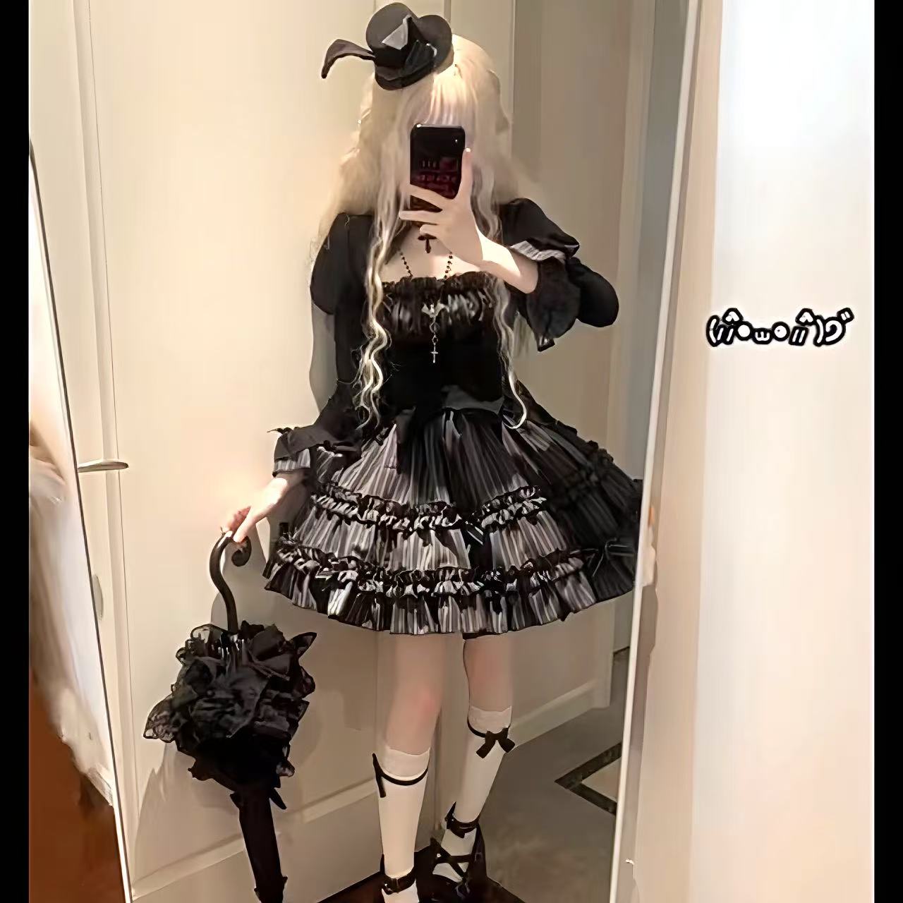 ゴスロリ フリルたっぷりゴシックロリータドレス