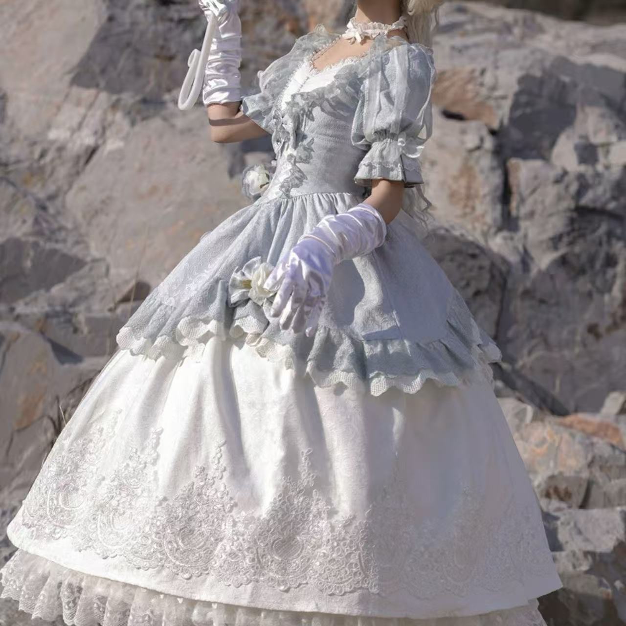 ロリータファッション 【クラシカルロリータ】パフスリーブライトブルーホワイトレースドレスワンピース