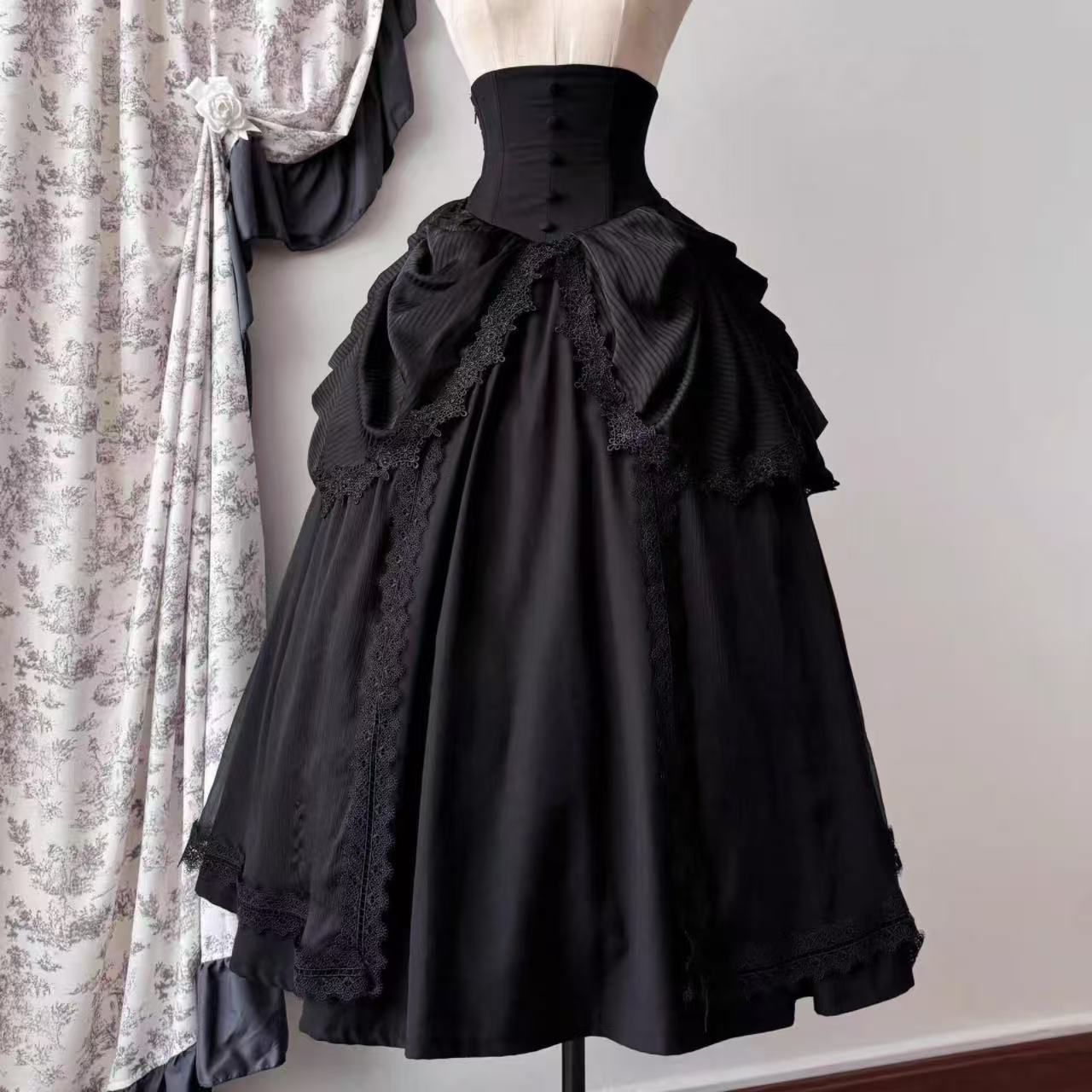 ゴスロリ 華麗なる貴婦人のゴシックドレス