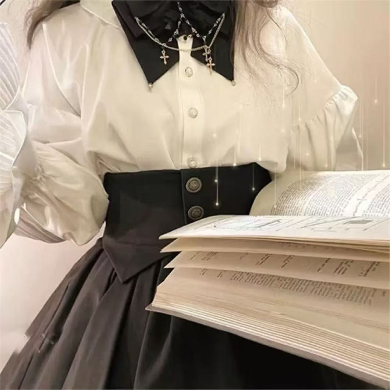 ゴスロリ 十字架飾りレース襟ブラウス