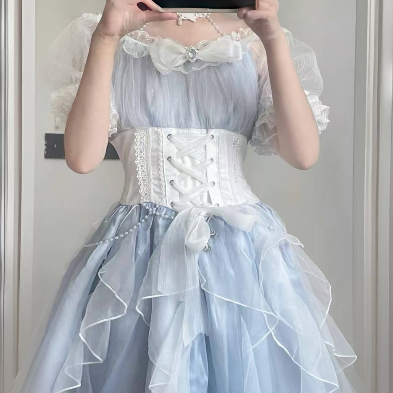 クラシカルロリータ シアーオフショルリボンレースホワイトドレスワンピース