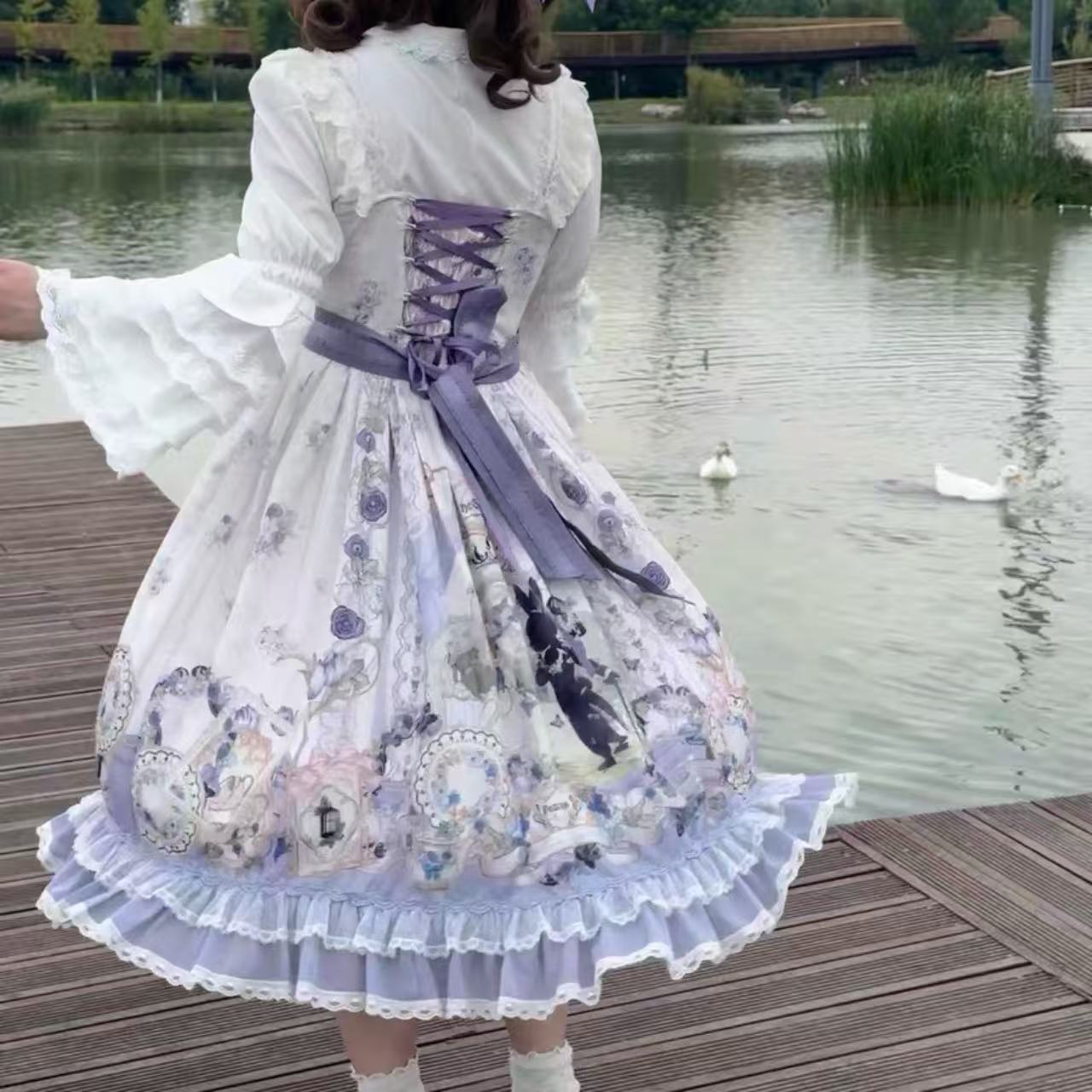 クラシカルロリータ 優美な貴婦人の夢想ワンピース