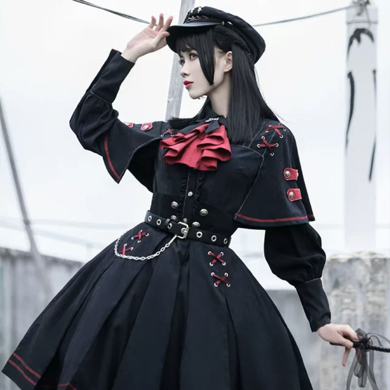 軍服ロリータ 赤リボン×チェーンポリス制服ワンピース