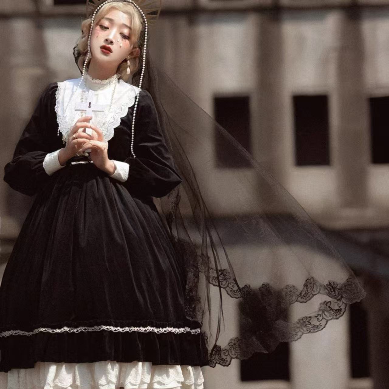 クラシカルロリータ レトロエレガントなドレス