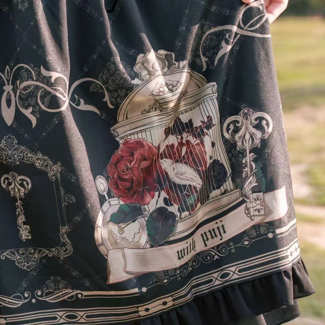 ゴスロリ 闇夜の薔薇ジャンパースカート