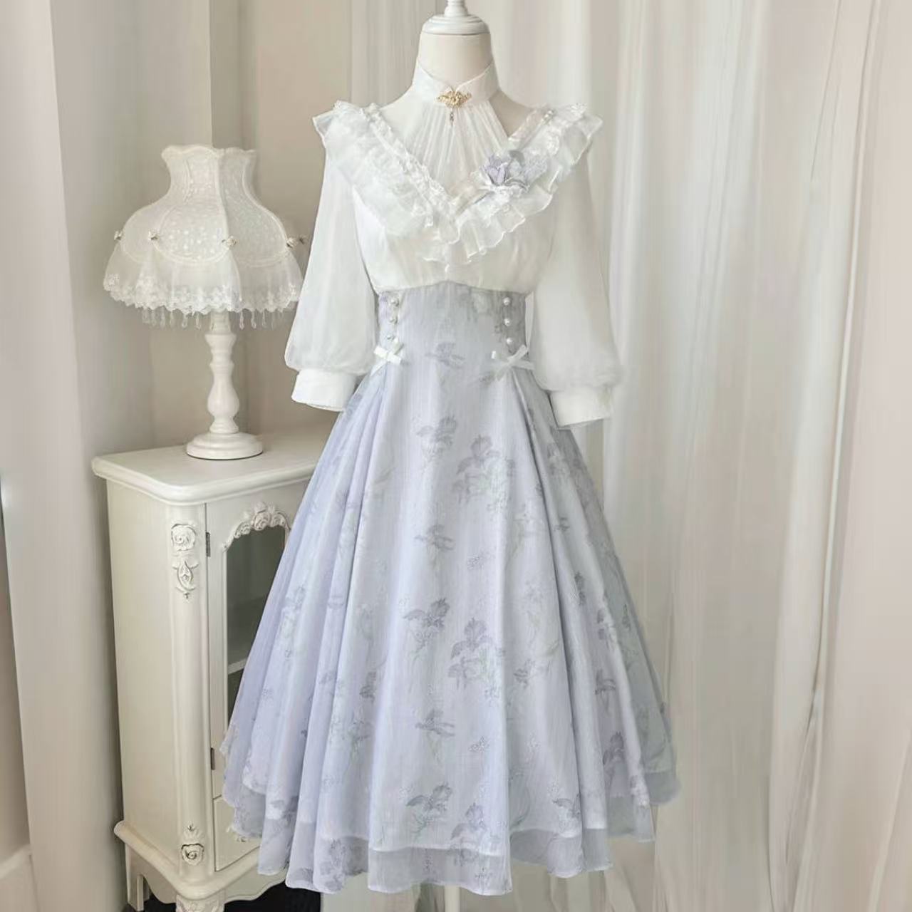 クラシカルロリータ 優雅な姫君のティータイムドレス