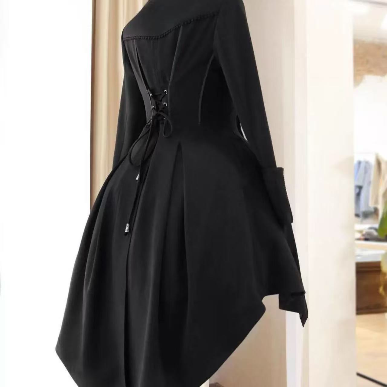 ゴスロリ コウモリの羽・ロングウィンドブレーカーコート