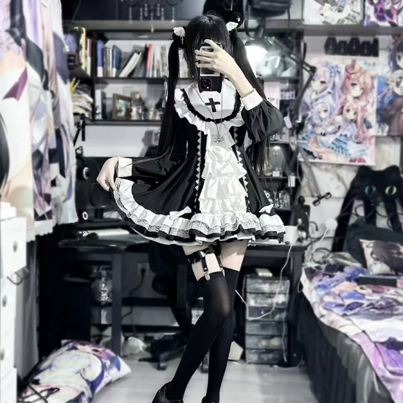 ゴスロリ ハロウィン魔女・クロス刺繍長袖ドレス