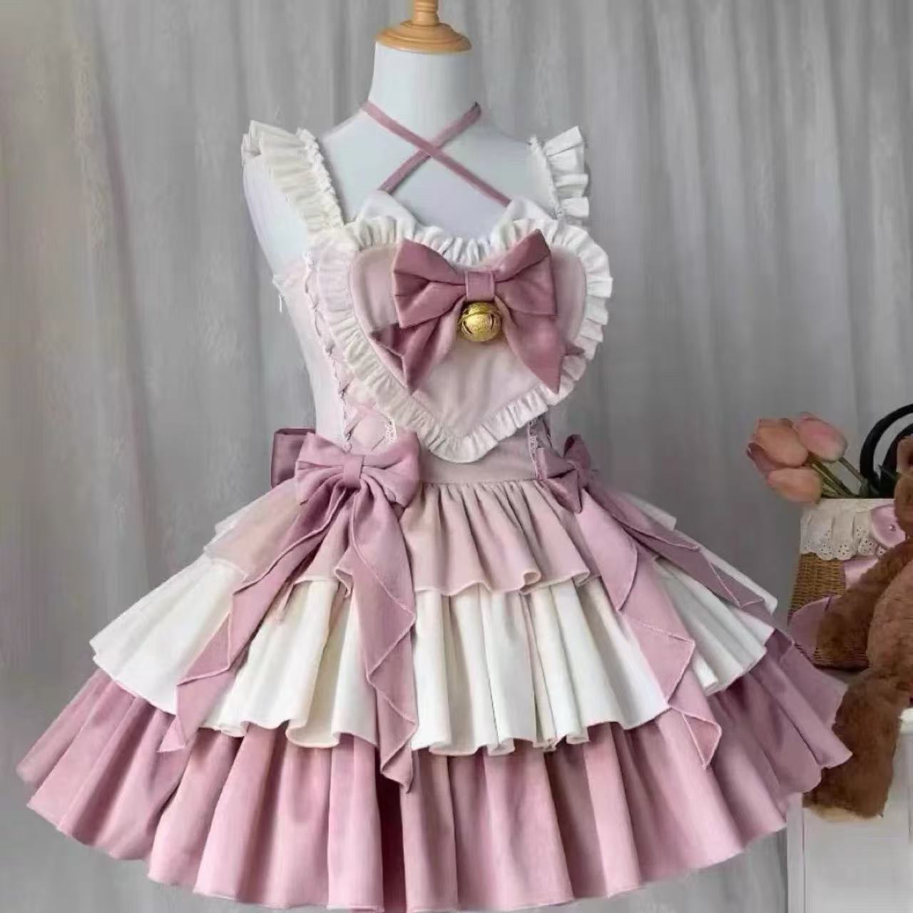 甘ロリータ ふわふわハート・3段リトルウィッチサスペンダードレス