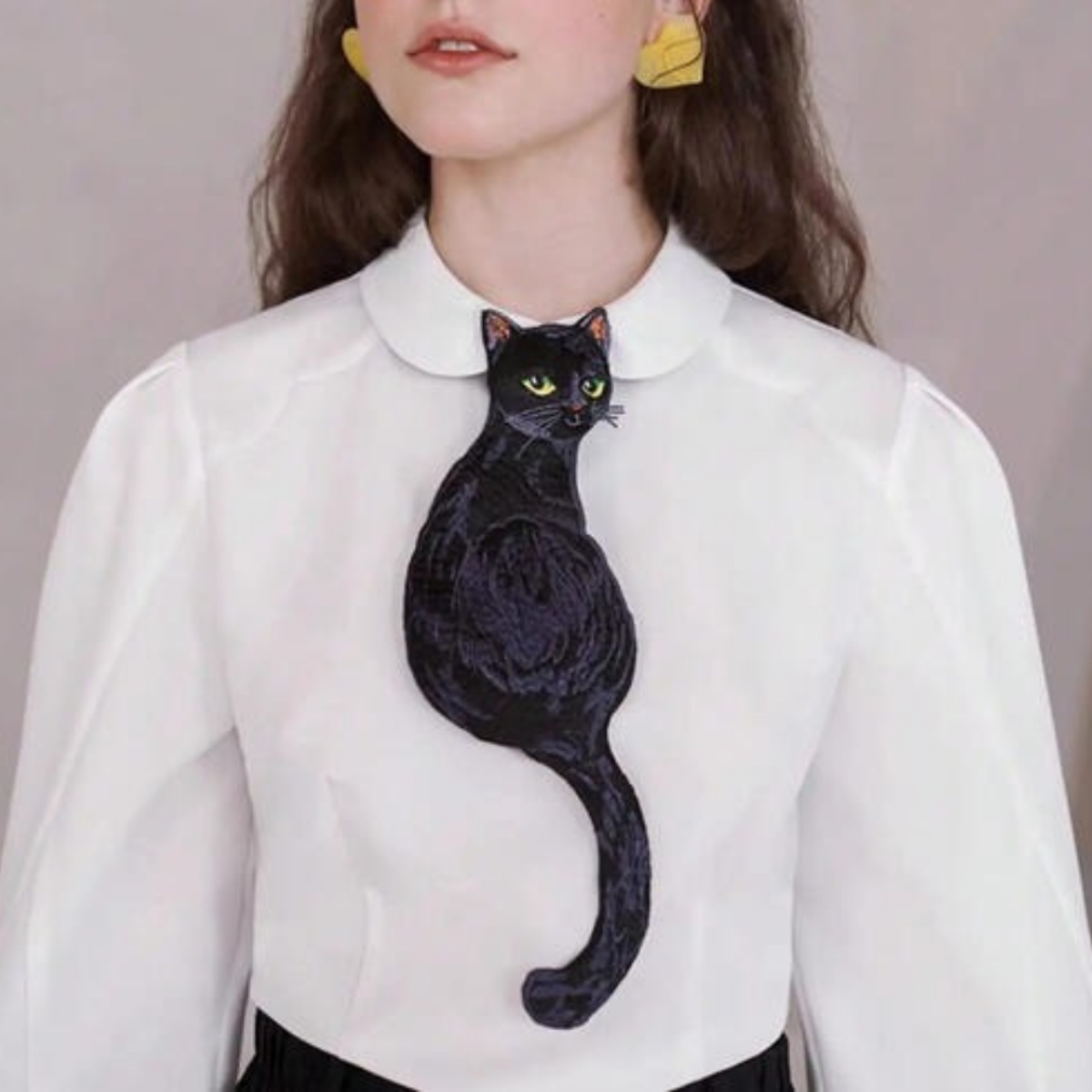 ノワール・キャット刺繍タイ