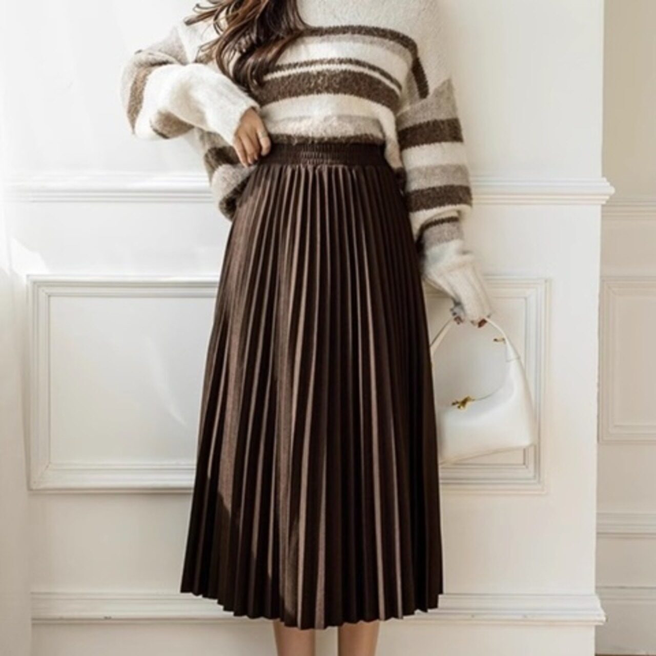 骨格ウェーブ Aラインプリーツスカート