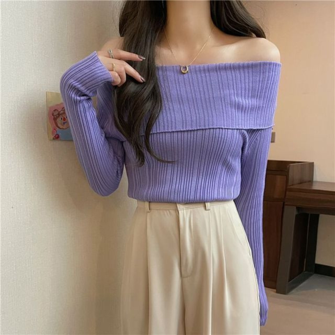 骨格ウェーブ オフショルダーリブTシャツ