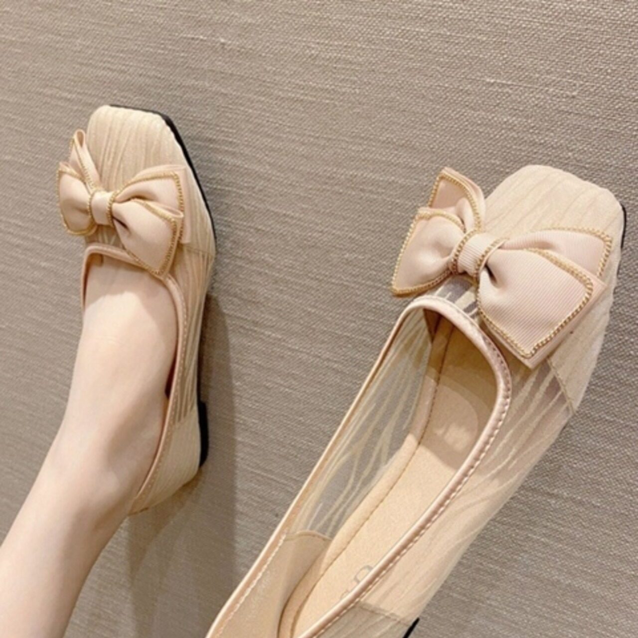 骨格ウェーブ オーガンジーリボンシアーパンプス