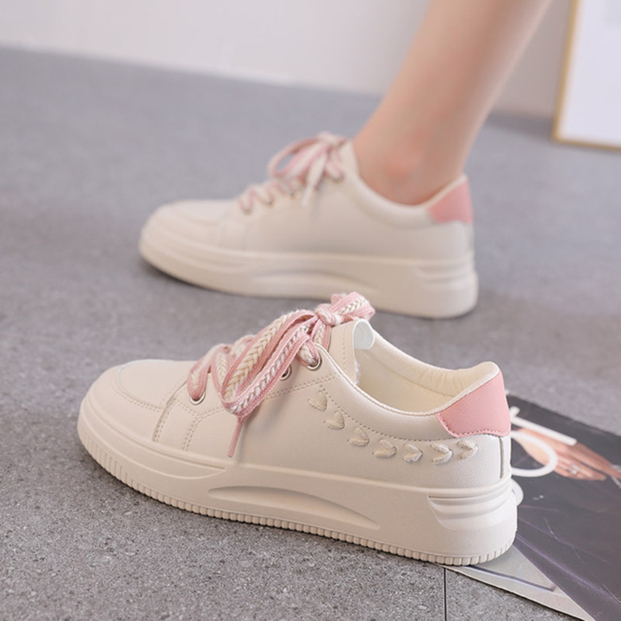 骨格ウェーブ カジュアルスニーカー