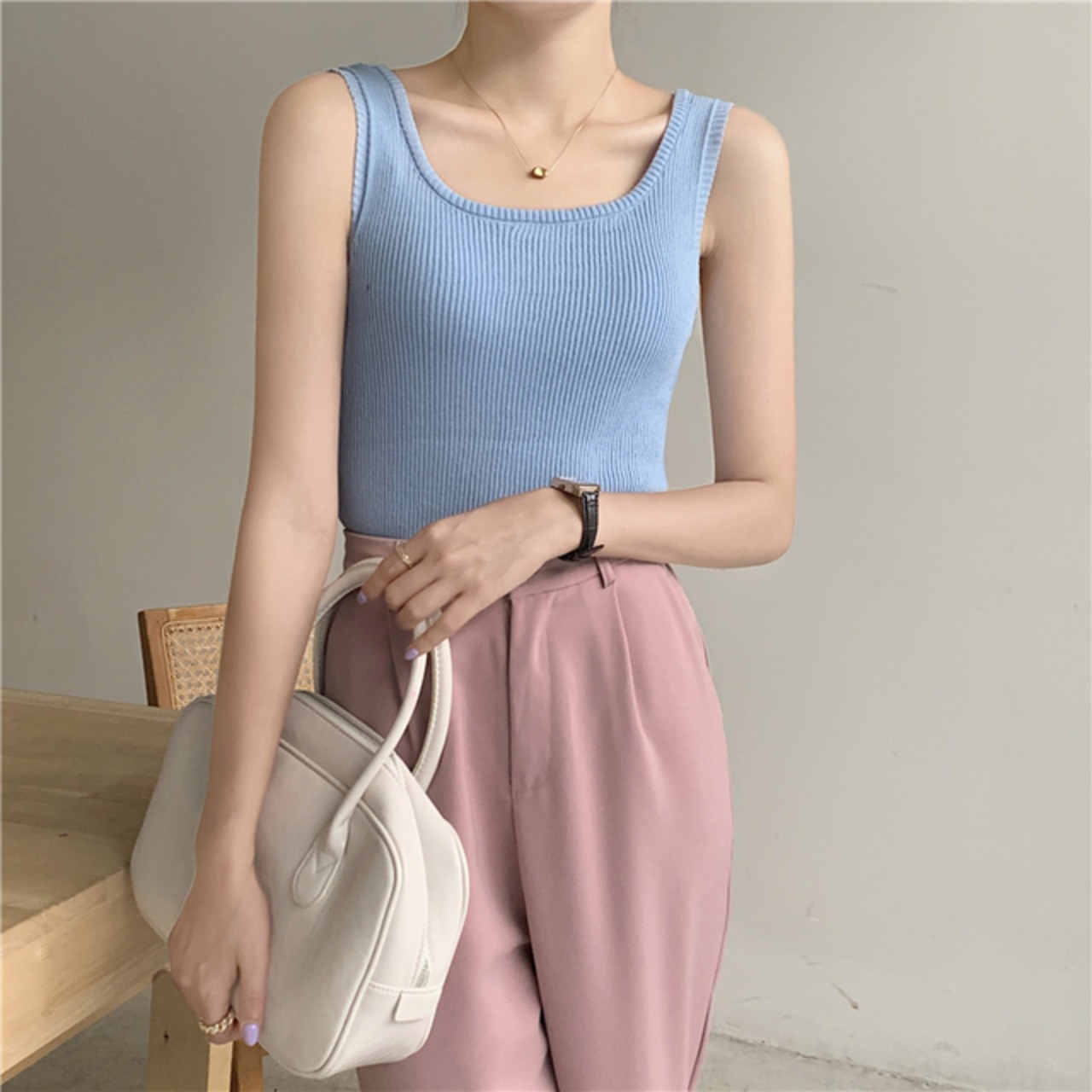 骨格ウェーブ タンクトップ