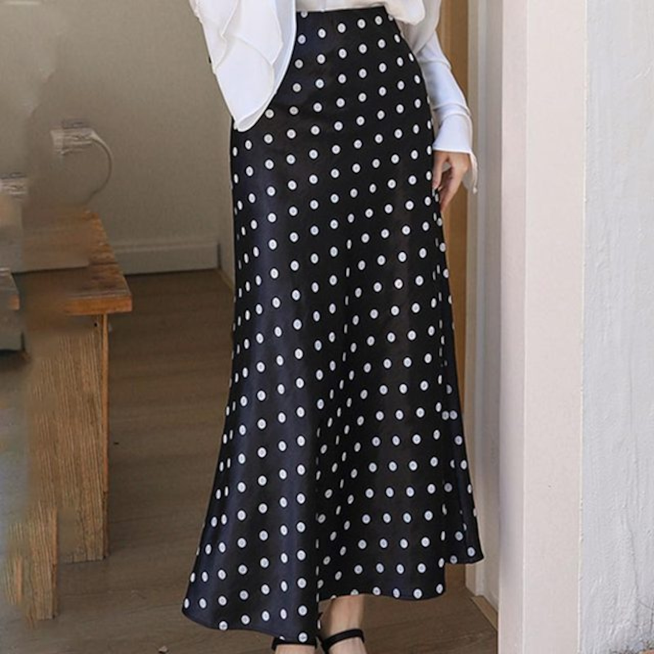 骨格ウェーブ ドット柄サテンAラインロングスカート