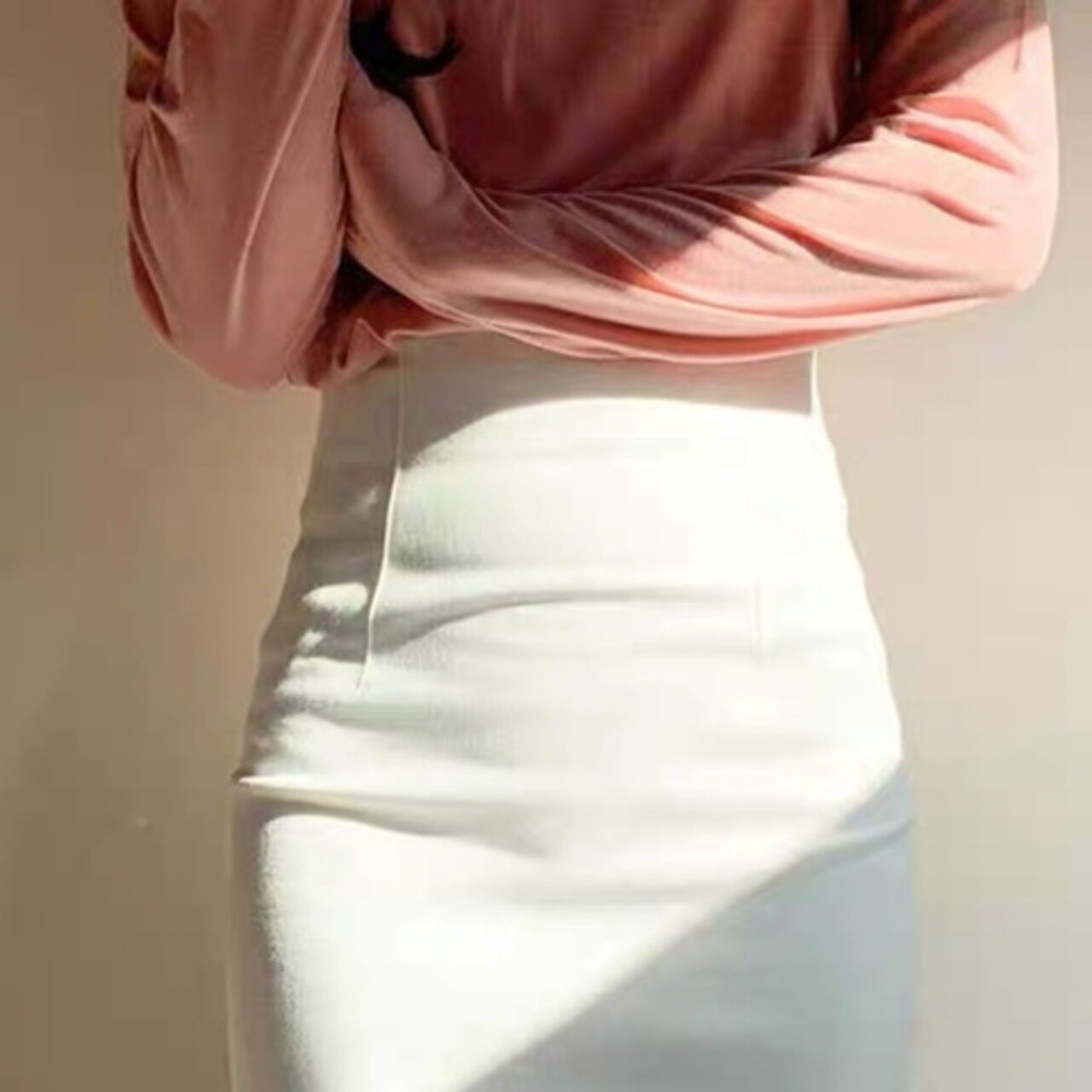 骨格ウェーブ ハイウエストタイト台形スカート