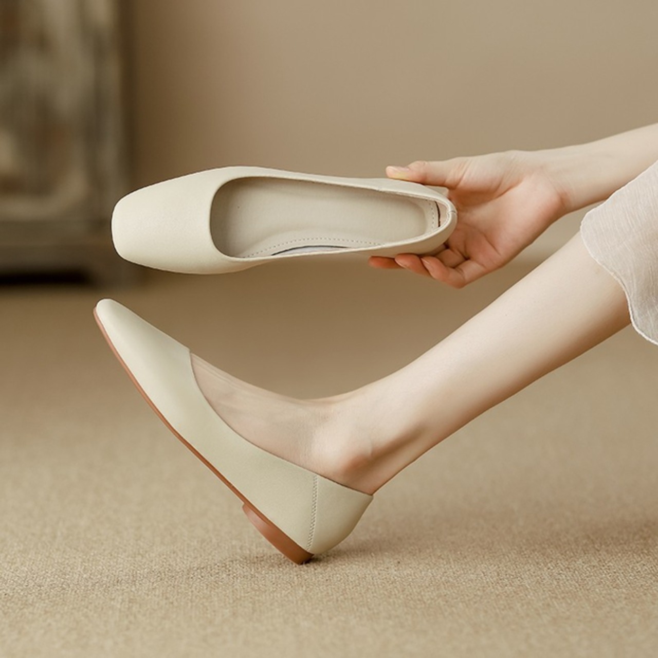 骨格ウェーブ フラットシューズ