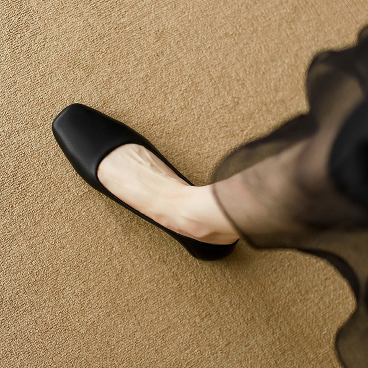 骨格ウェーブ フラットシューズ