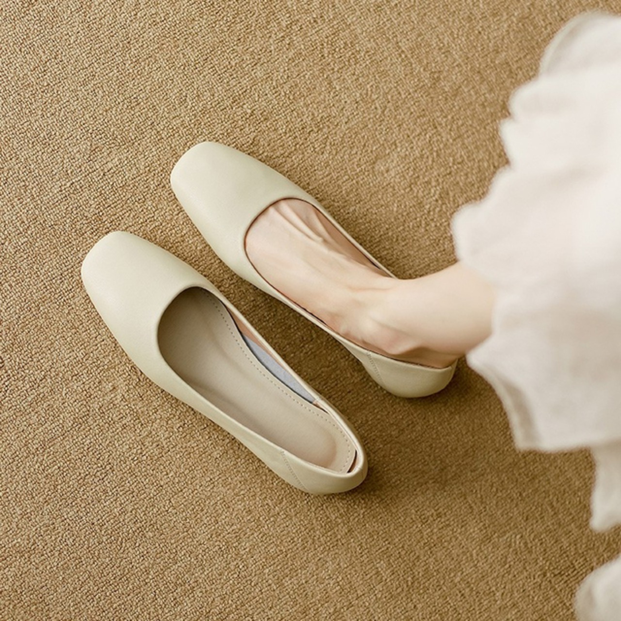 骨格ウェーブ フラットシューズ