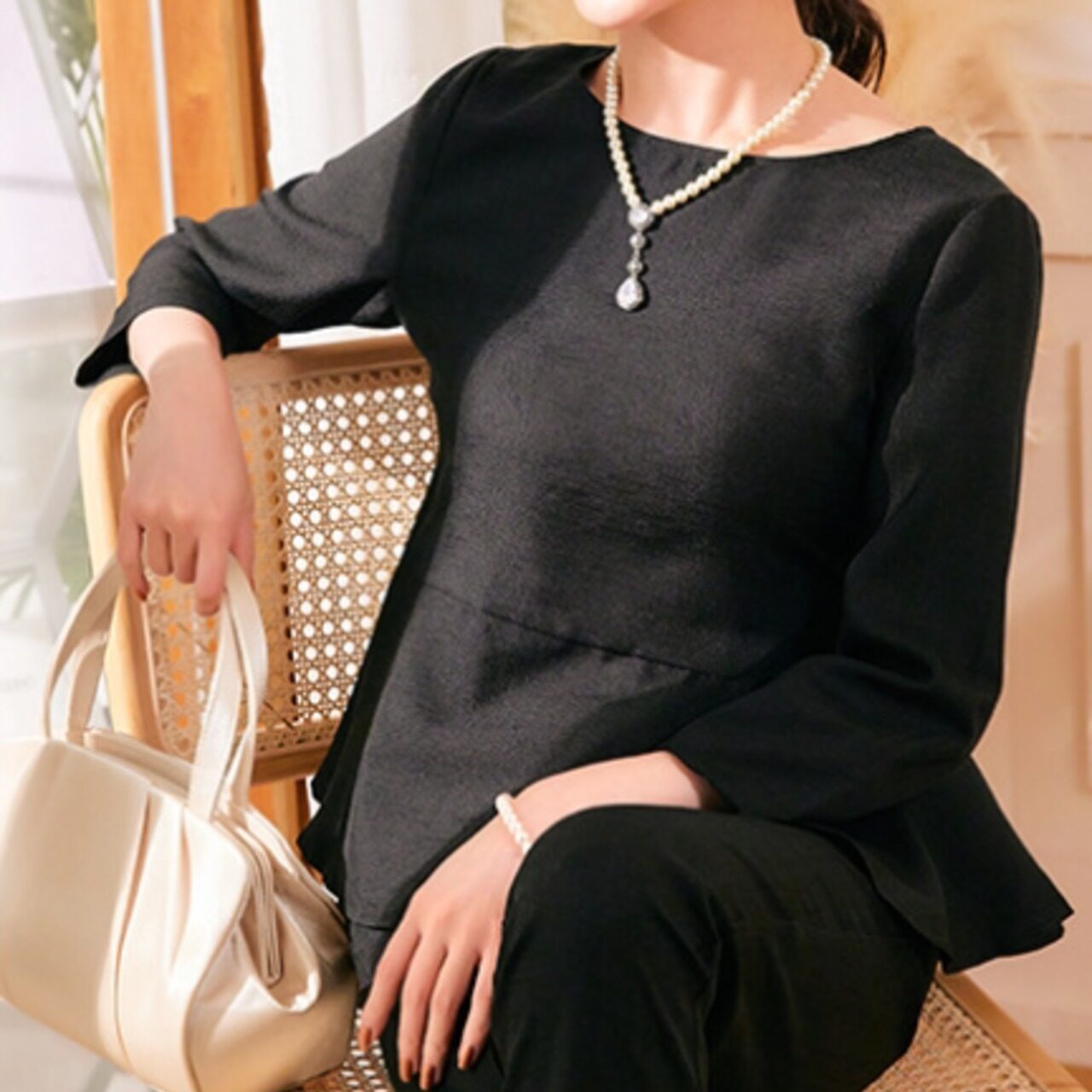 骨格ウェーブ ペプラムセットアップパーティードレス