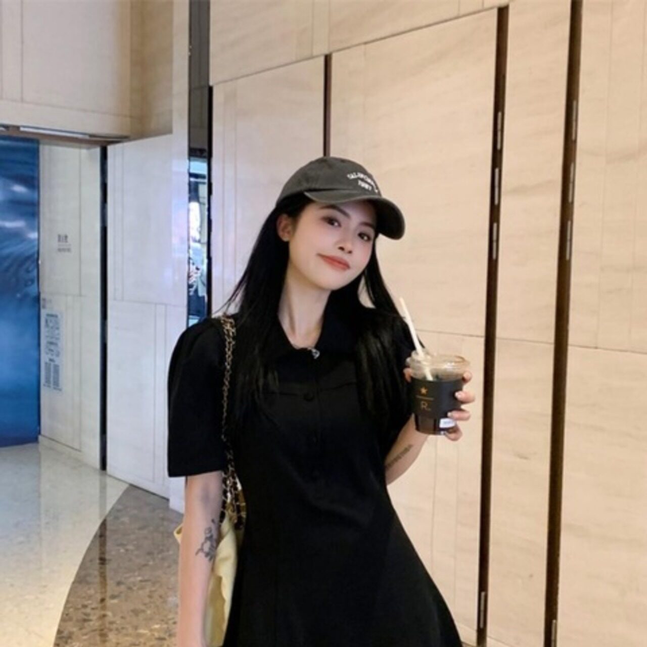 骨格ウェーブ ミニパフスリーブワンピース