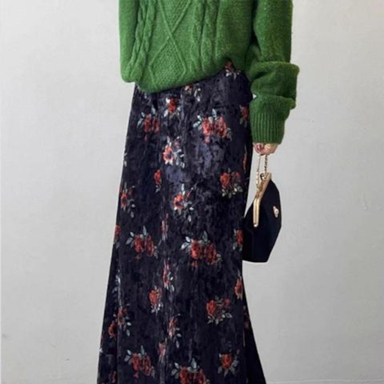 骨格ウェーブ 花柄ベロアAラインロングスカート