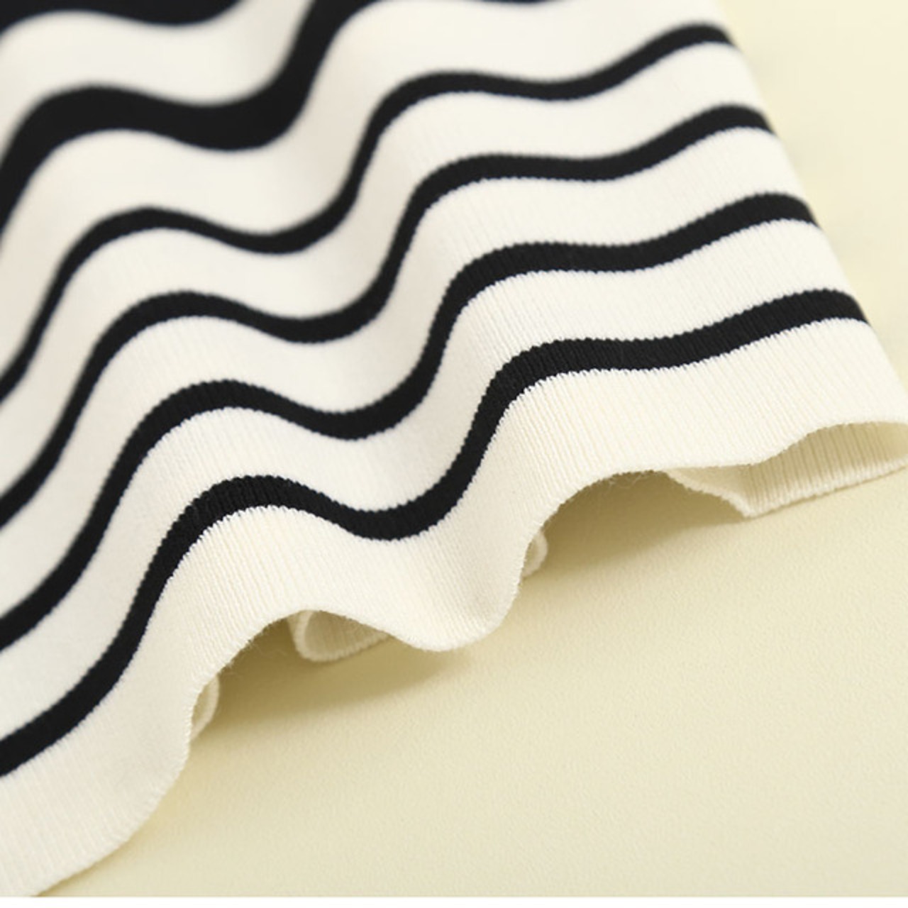 骨格ウェーブ 配色キャミソール