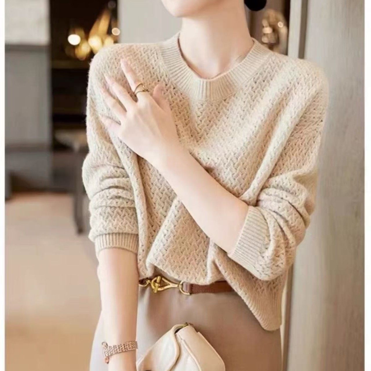 骨格ウェーブ クロッシュ編み ショート丈セーター