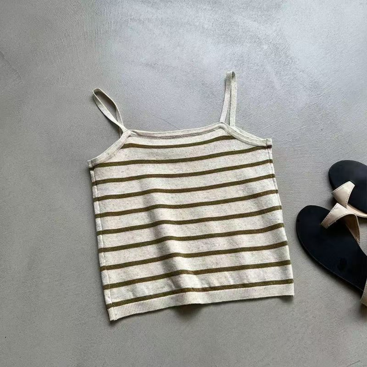 骨格ウェーブニットボーダーキャミソール