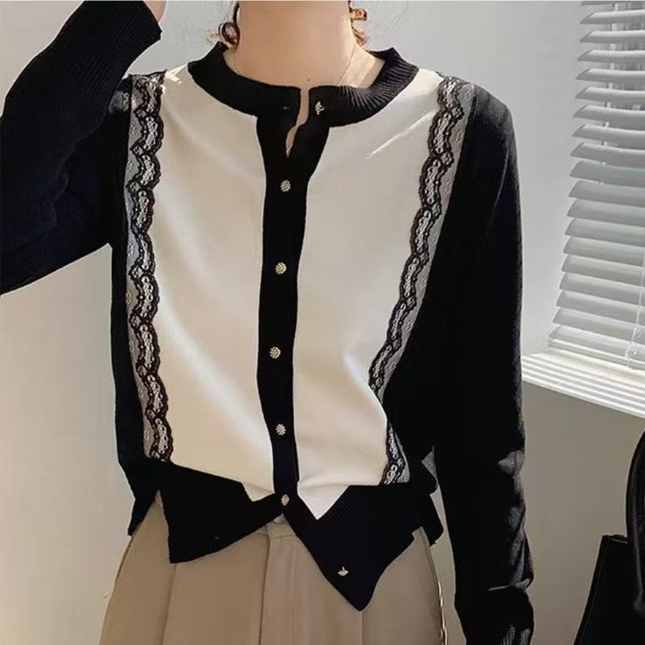 骨格ウェーブバイカラーリボンレースカーディガン