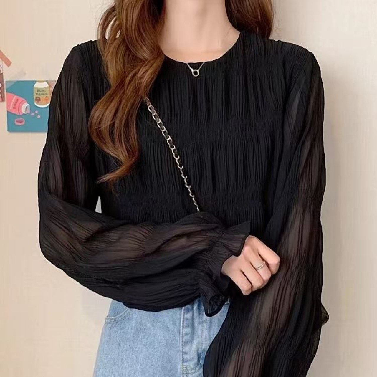 骨格ウェーブシアートップス