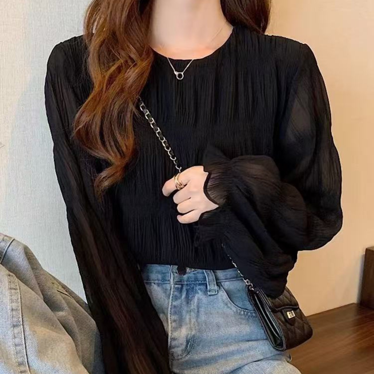 骨格ウェーブシアートップス