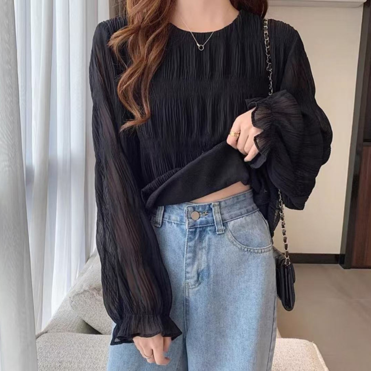 骨格ウェーブシアートップス