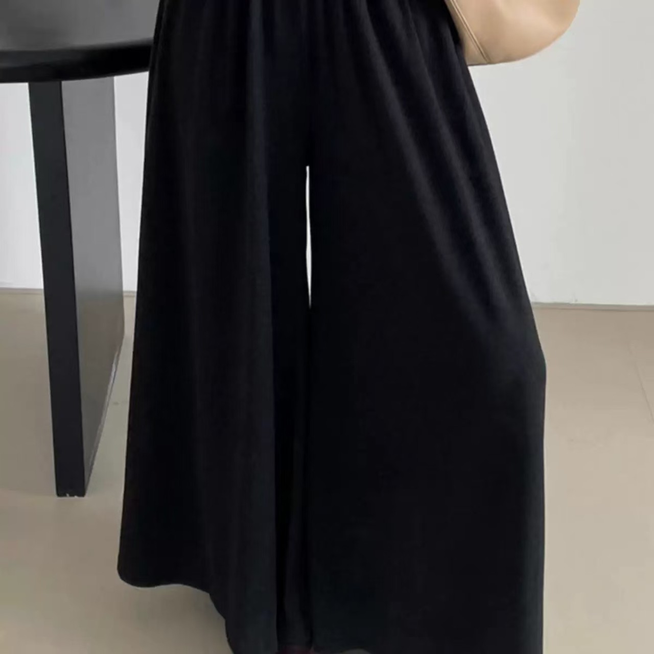 骨格ウェーブガウチョパンツ