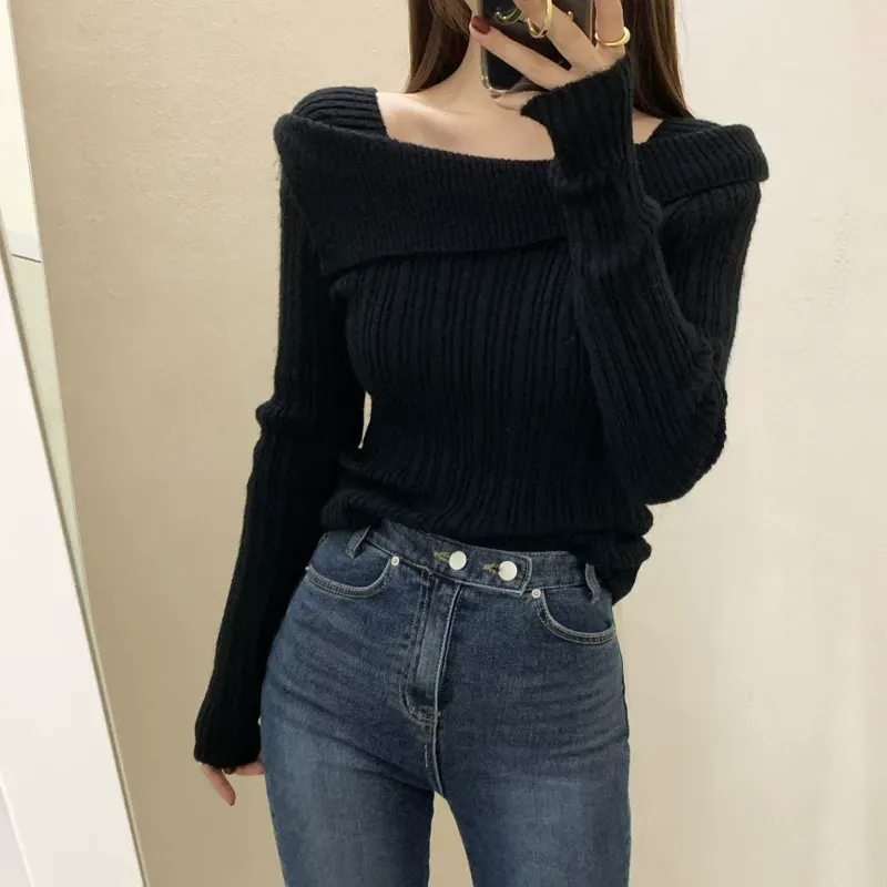 骨格ウェーブ オフショルダー風ニット アシンメトリー