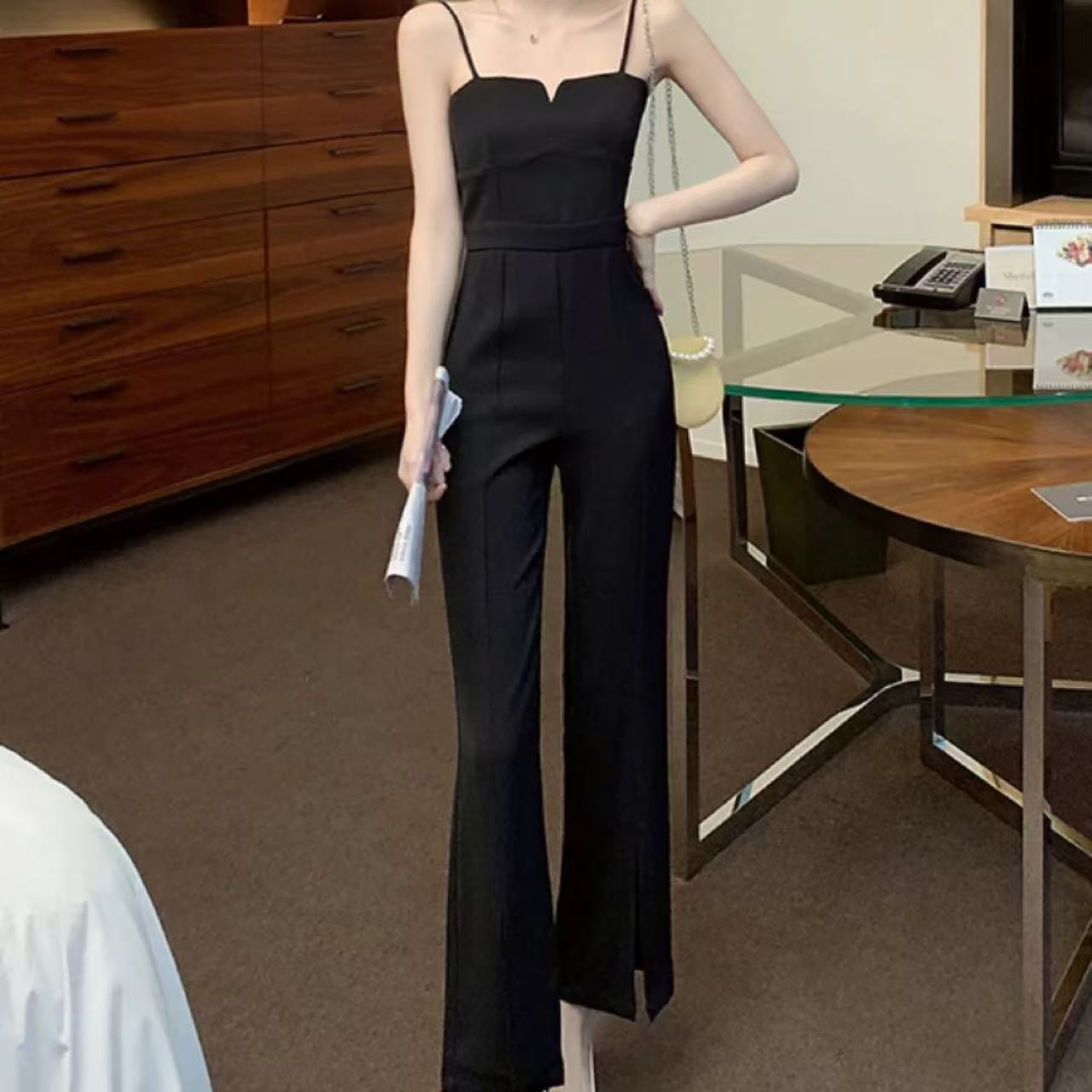 骨格高級感漂うエレガントな一着 スタイルアップオールインワン