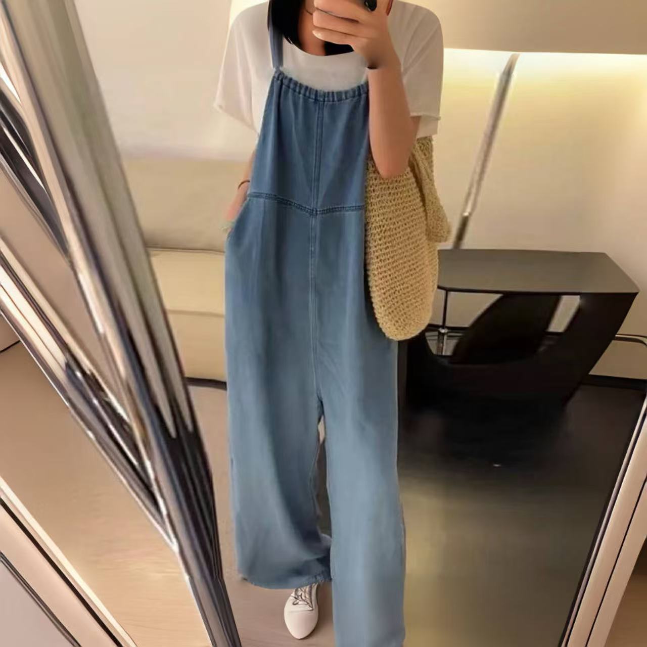 骨格ハイウエスト×ワイドシルエットで脚長見え