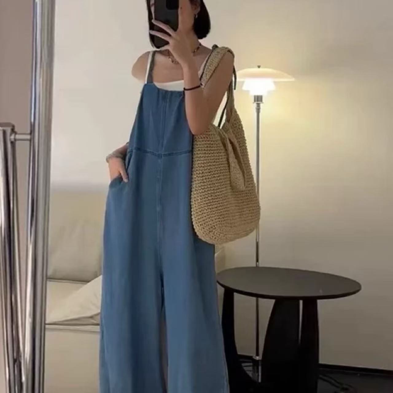 骨格ハイウエスト×ワイドシルエットで脚長見え