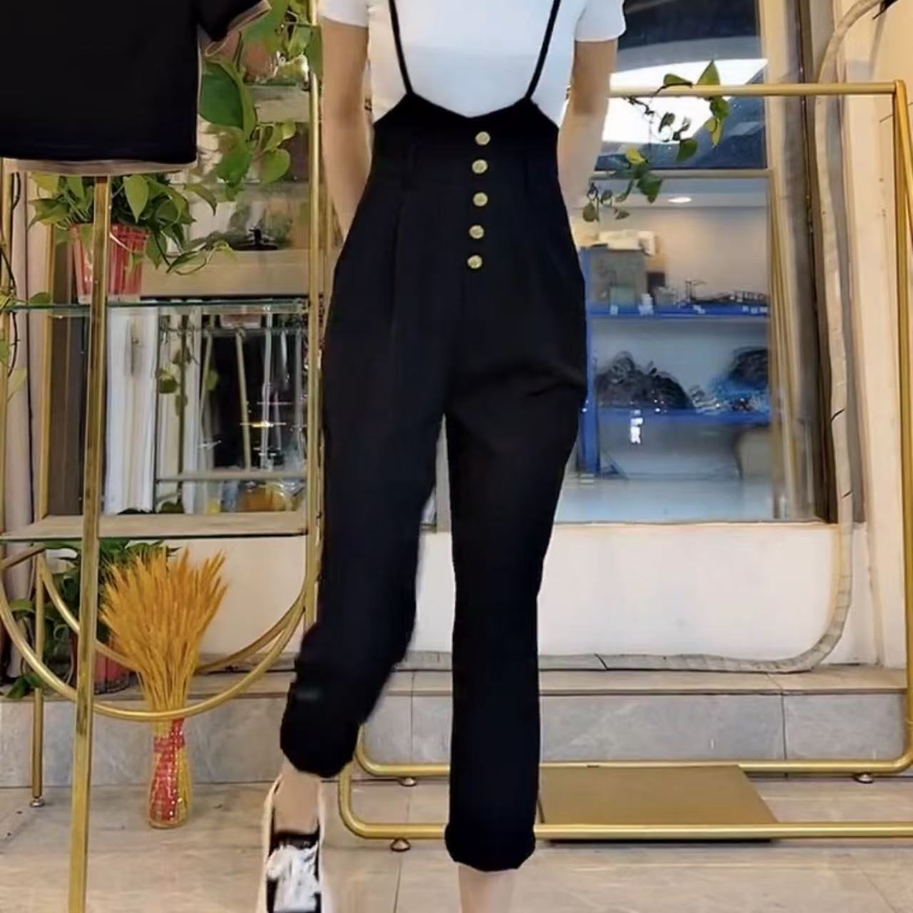 シングルボタン×スタイルアップ効果 オーバーオール