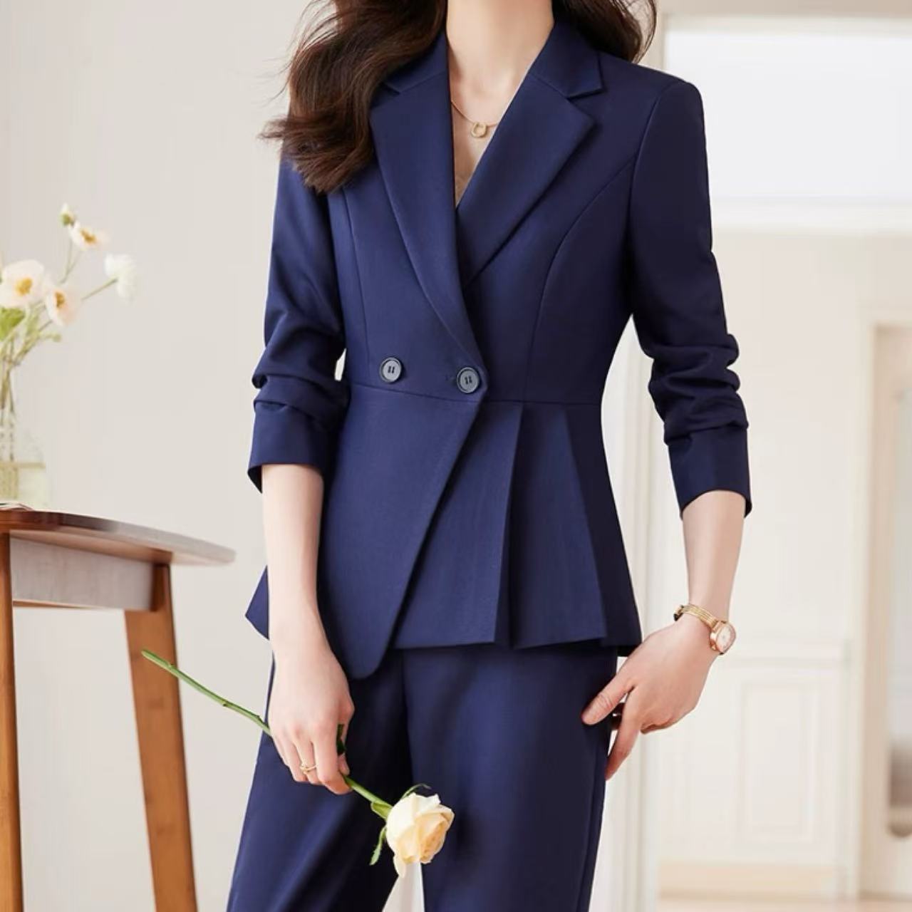 骨格ウェーブ ペプラムジャケットパンツスーツ