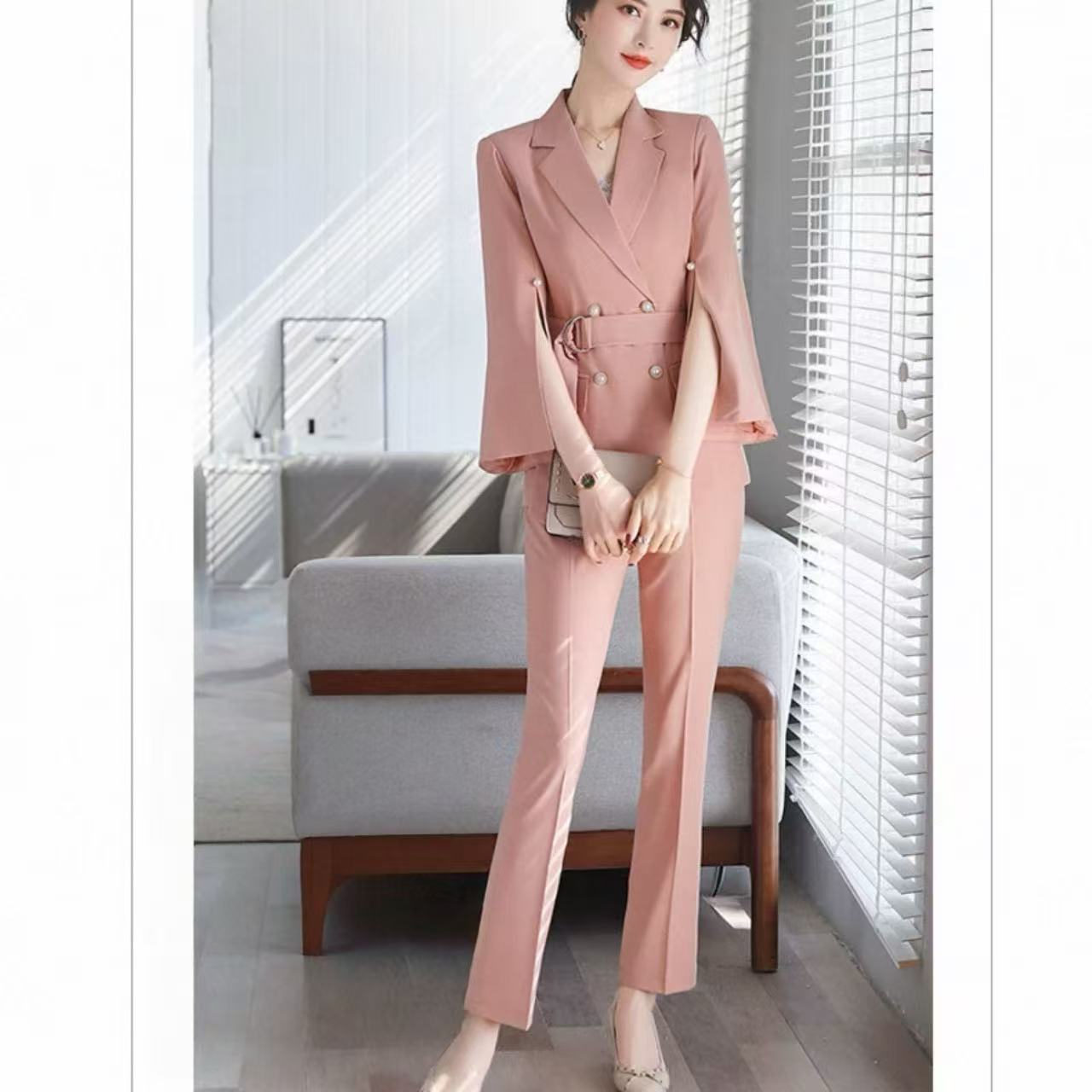 骨格ウェーブケープ九分丈スリーブダブルボタンパンツスーツ