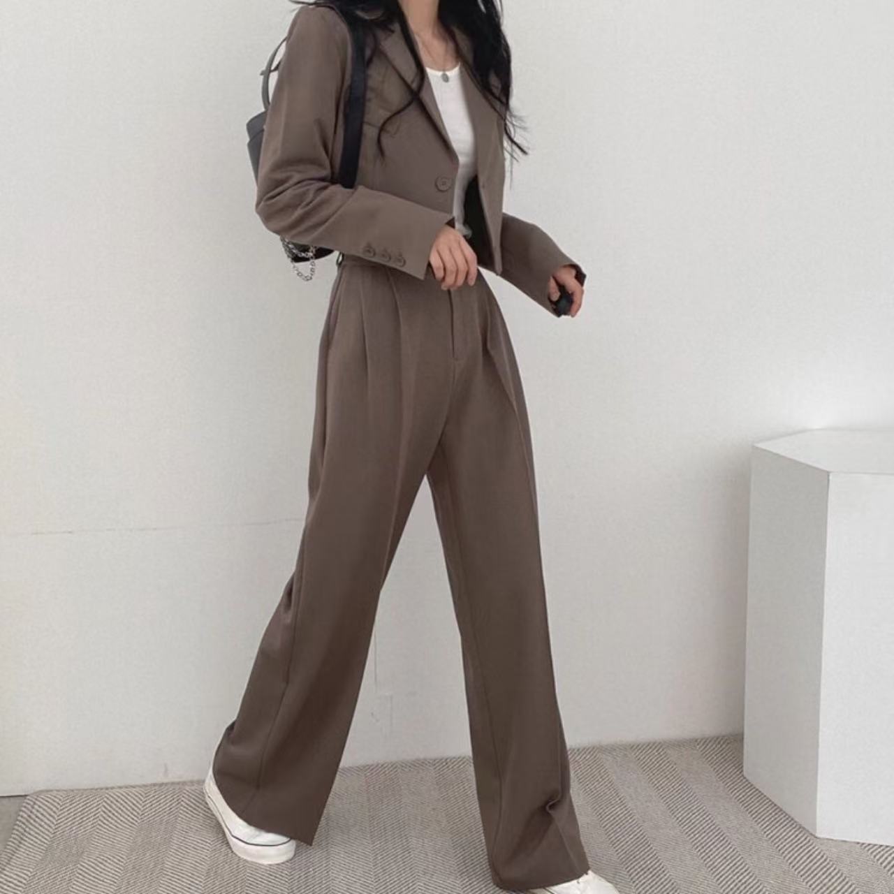 骨格ウェーブ服ベーシックセットアップ