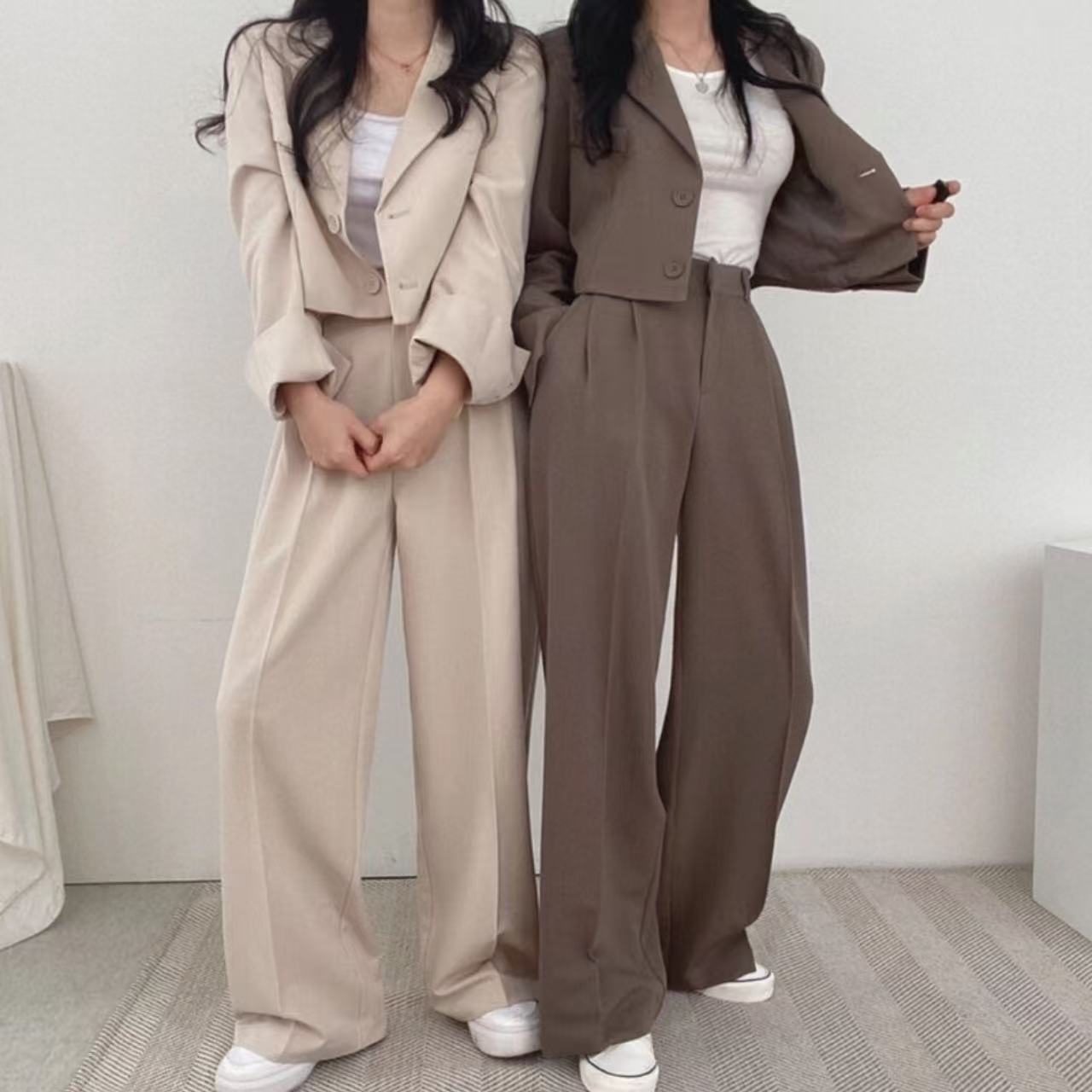 骨格ウェーブ服ベーシックセットアップ