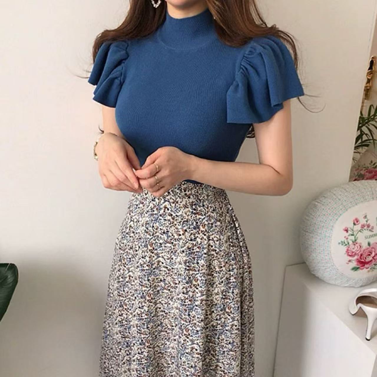 骨格ウェーブ フリルニットトップス&ハイウエスト花柄フレアスカートセットアップ