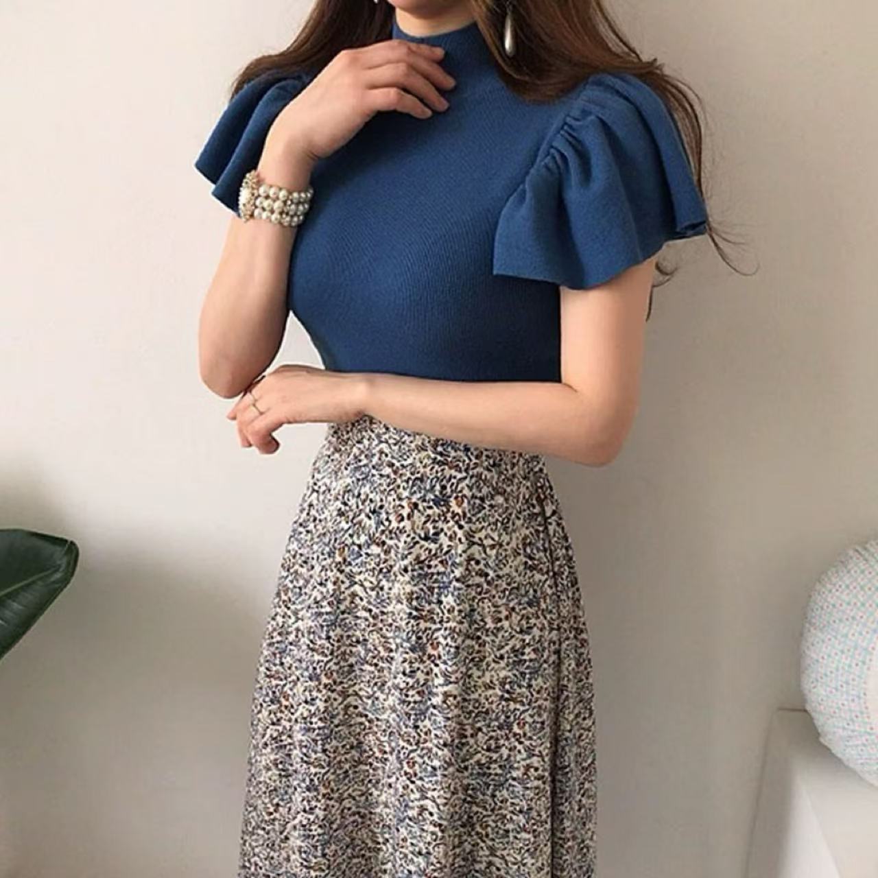 骨格ウェーブ フリルニットトップス&ハイウエスト花柄フレアスカートセットアップ