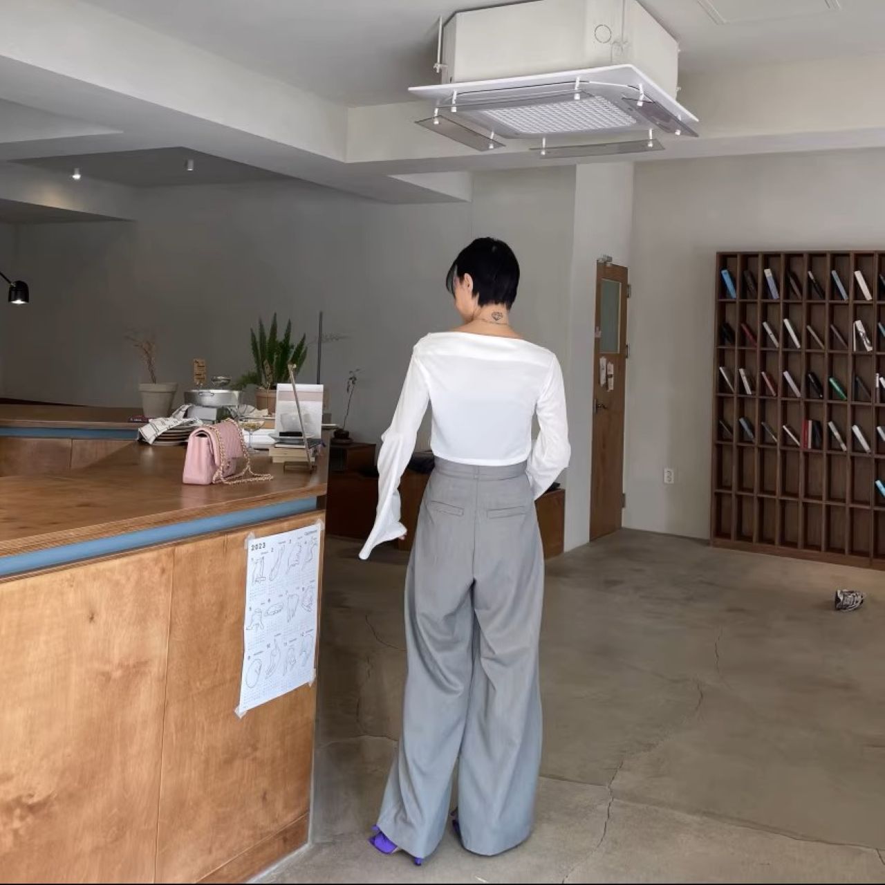 骨格ウェーブ プリーツ ワイドパンツ ドレープ感 ハイウエスト ロング丈 脚長効果