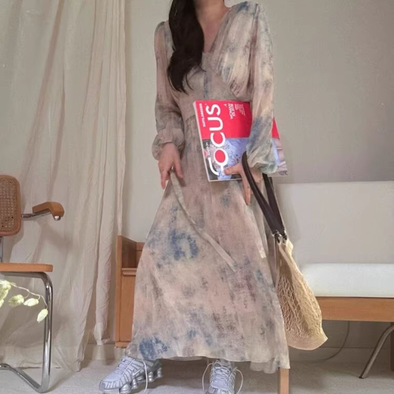 骨格ウェーブ エレガント シフォンワンピース Vネック 水彩プリント 長袖 ロング丈