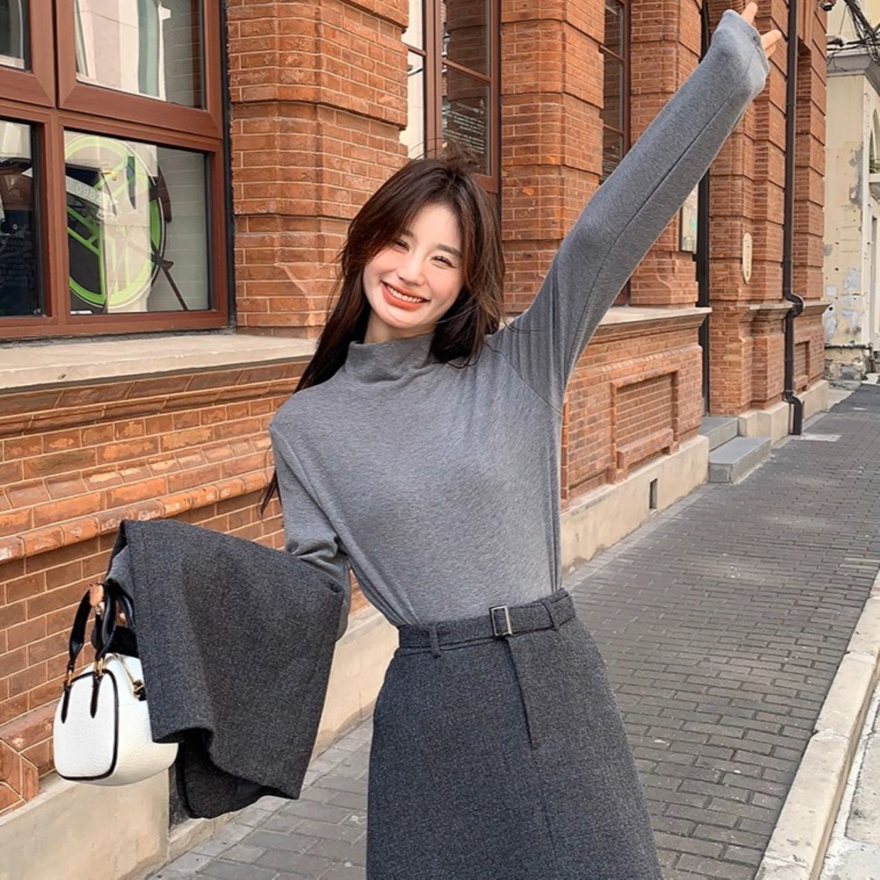 骨格ウェーブ グレー ベスト+トップス+ミニスカート 3点セットアップ 韓国風 お出かけコーデ